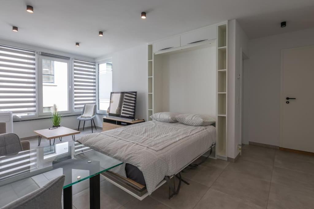 Superbe Appartement Avec Parking มัลเมอดี ภายนอก รูปภาพ